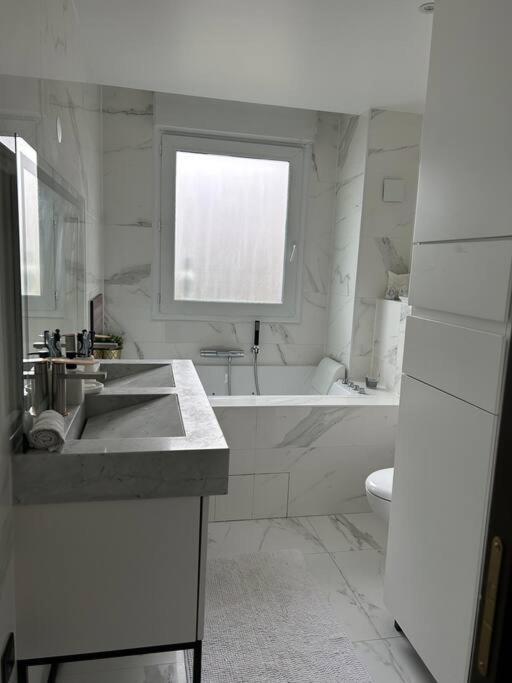 Logement Proche Stade De France Saint-Denis  Ngoại thất bức ảnh